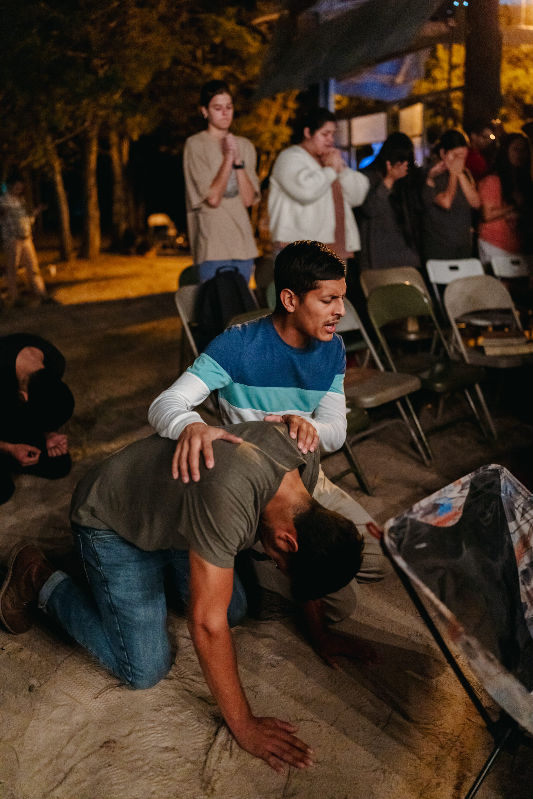 This Chi Alpha retreat captured by Angelina Loreta Photography showcases the richness of meeting with Jesus surrounded by fellowship. Each warm image is a testimony to what God did in and through countless students. DV, Angelina.