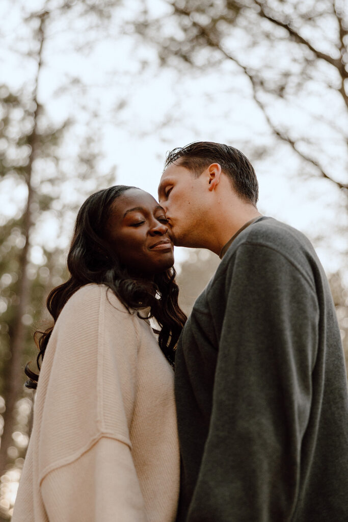 forest engagement photos in conroe Texas