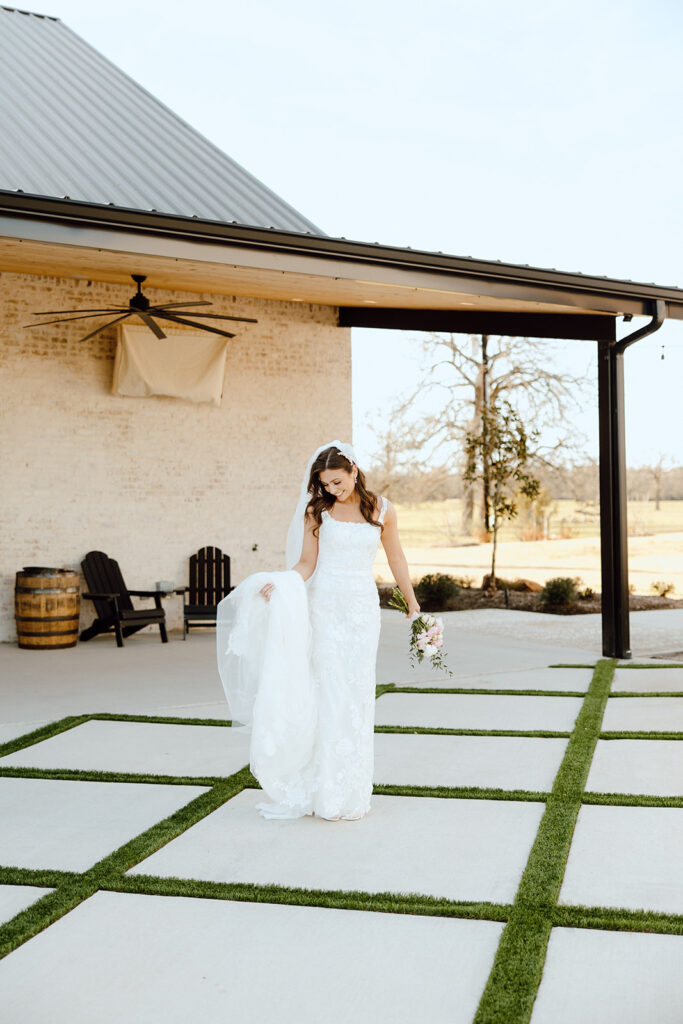 timeless Texas wedding portraits texas wedding venues