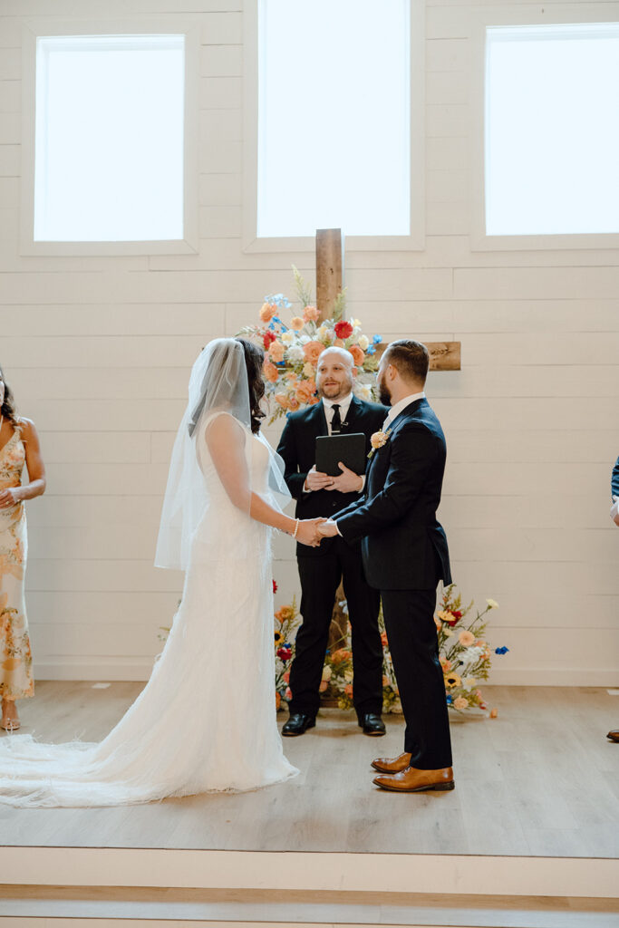 houston wedding photographer colorful texas wedding ceremony