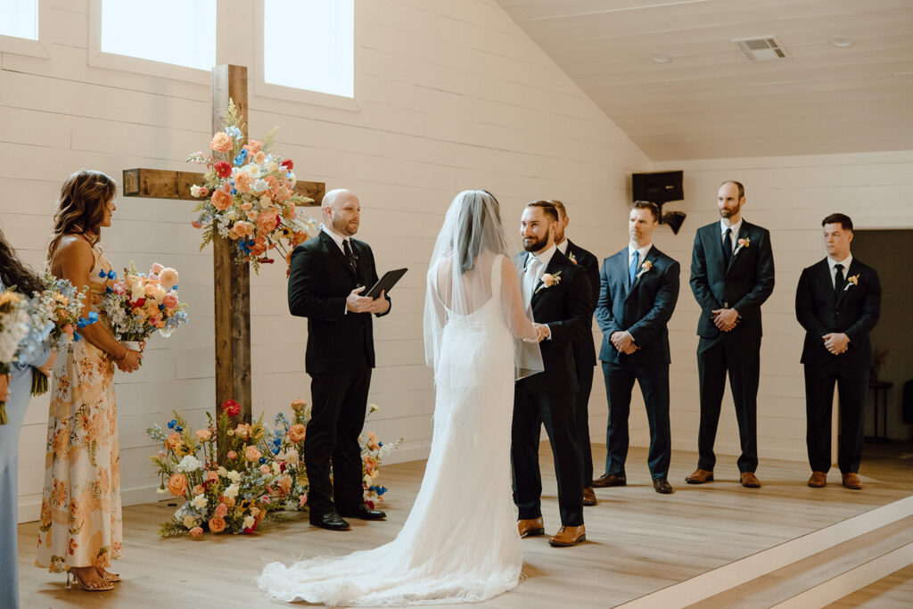 houston wedding photographer colorful texas wedding ceremony
