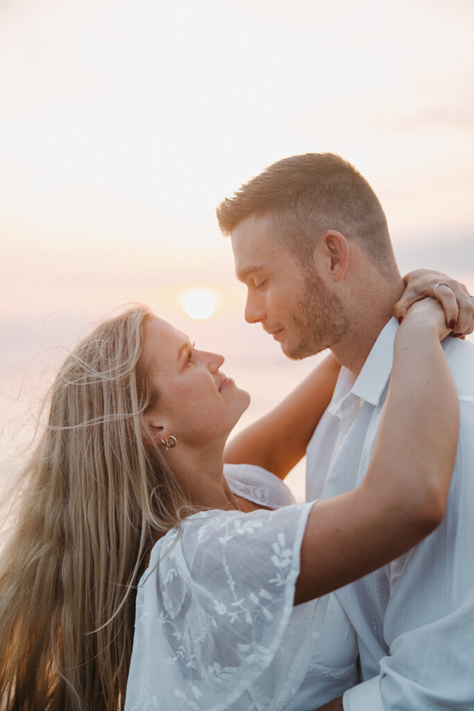 texas engagement photographer romantic and intimate beach couples photoshoot