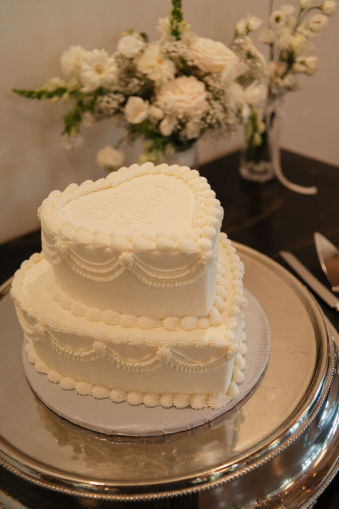 heart shaped wedding cake white