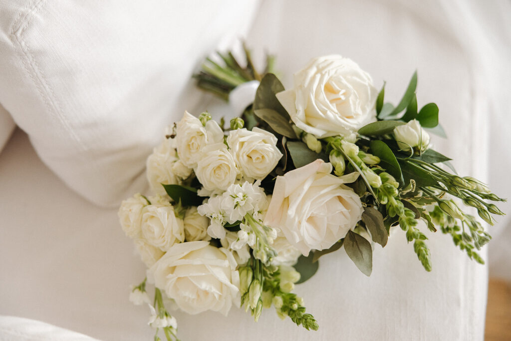 simple white wedding bridal bouquet