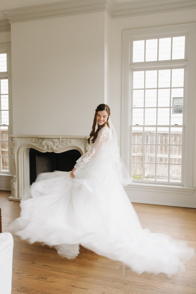 Timeless and Classy Wedding Bridal Photos