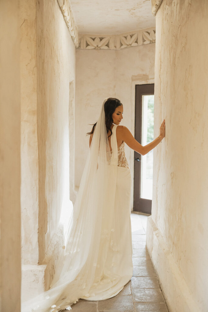 luxury elegant bridal portraits at villa antonia