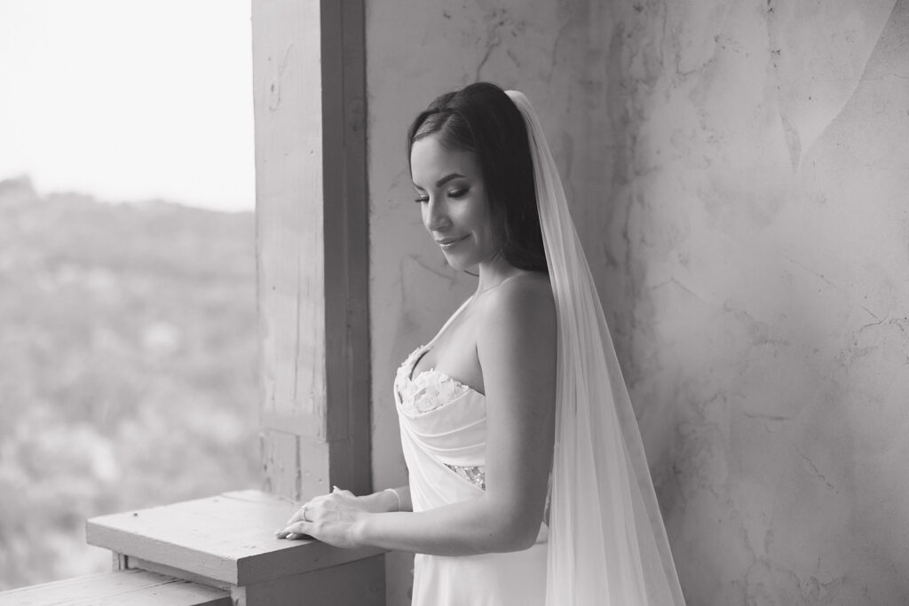 modern luxury bridal photos in central texas at villa antonia