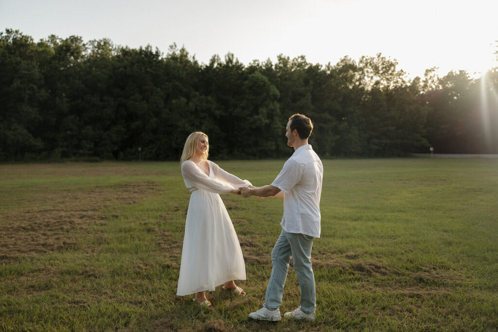 golden hour summer engagement photos in texas