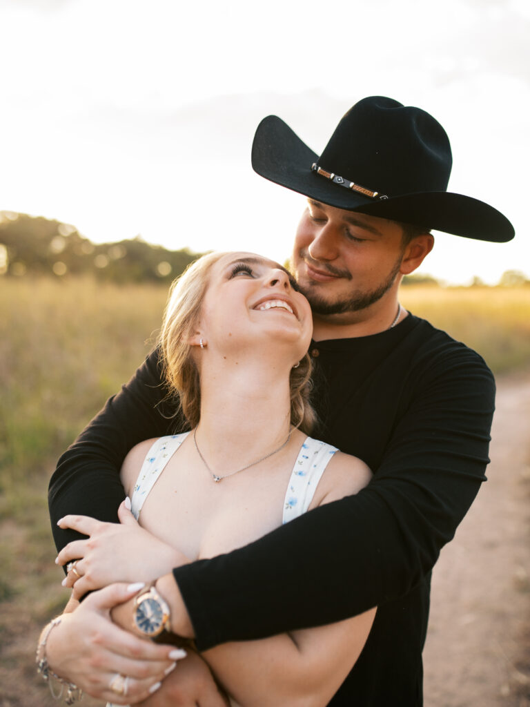 country engagement session ideas and outfits