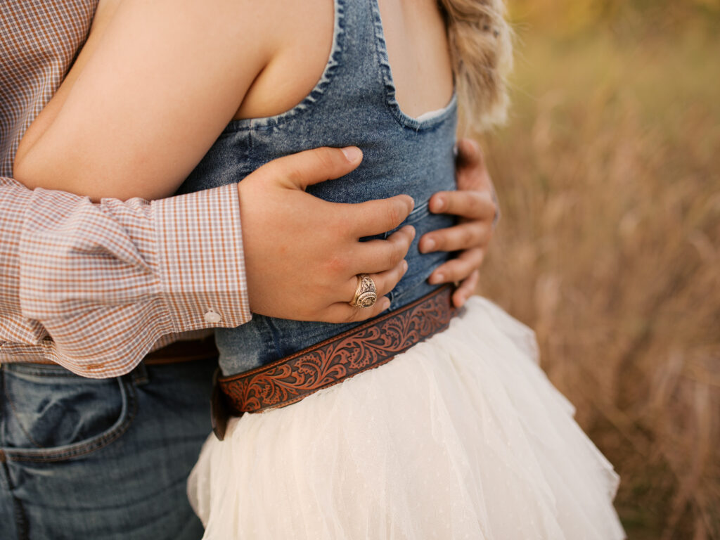 engagement photos outfits ideas