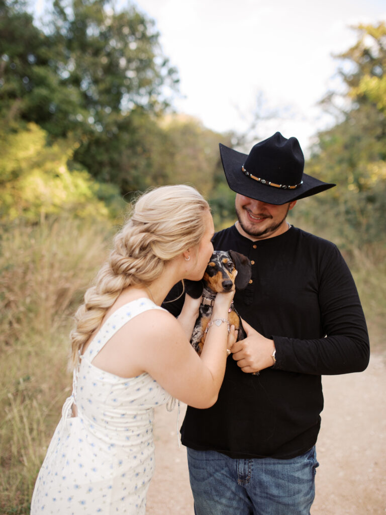 candid and romantic couples photoshoot in austin