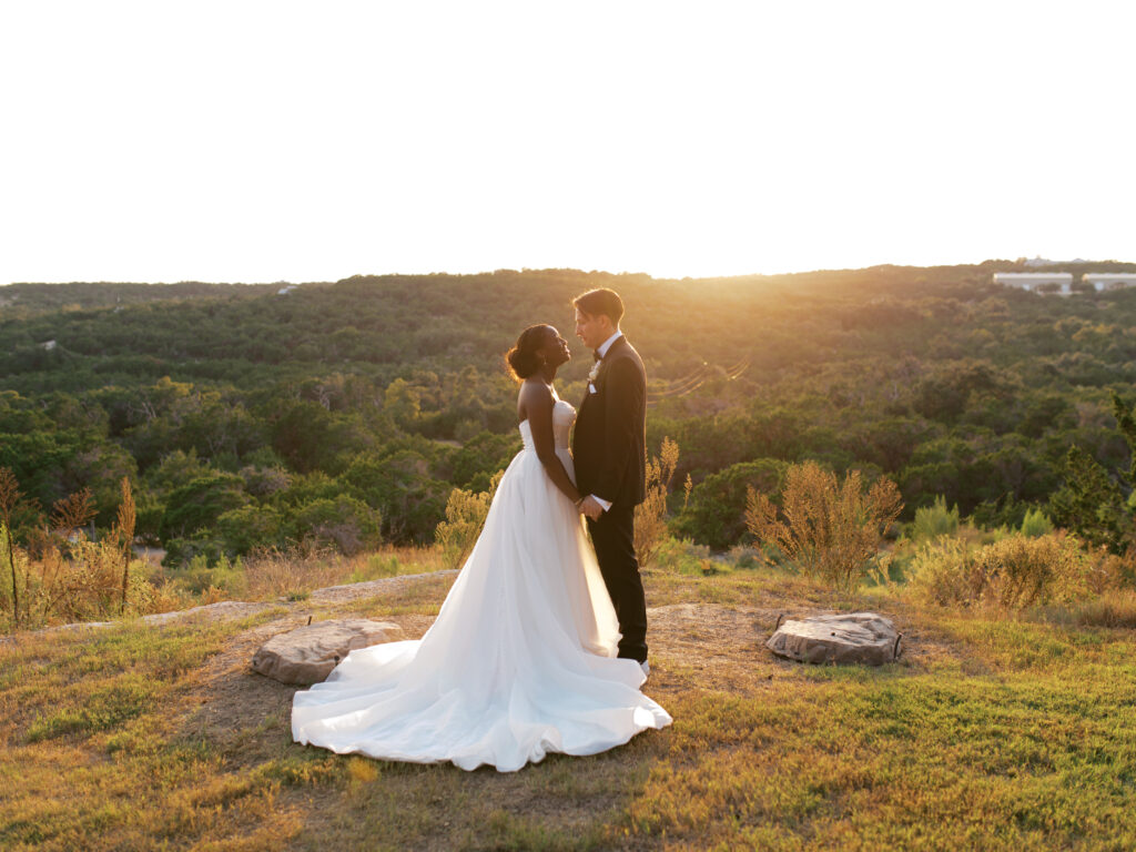 outdoor sunset wedding photos in texas