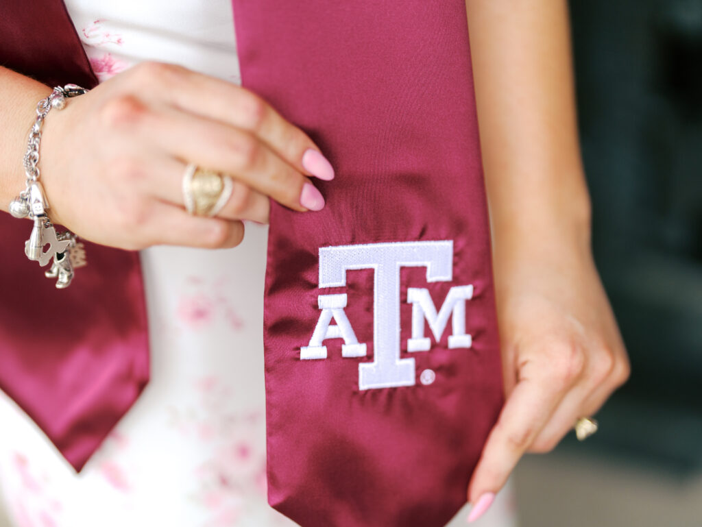 graduation photos cap and gown