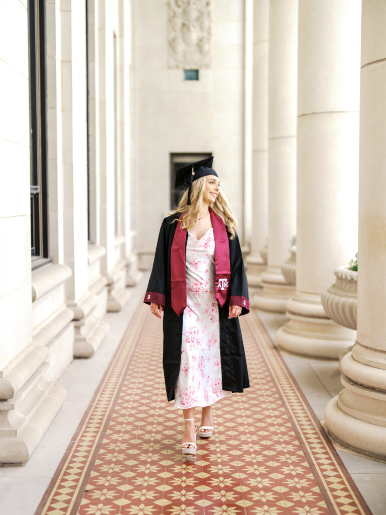 graduation photos cap and gown