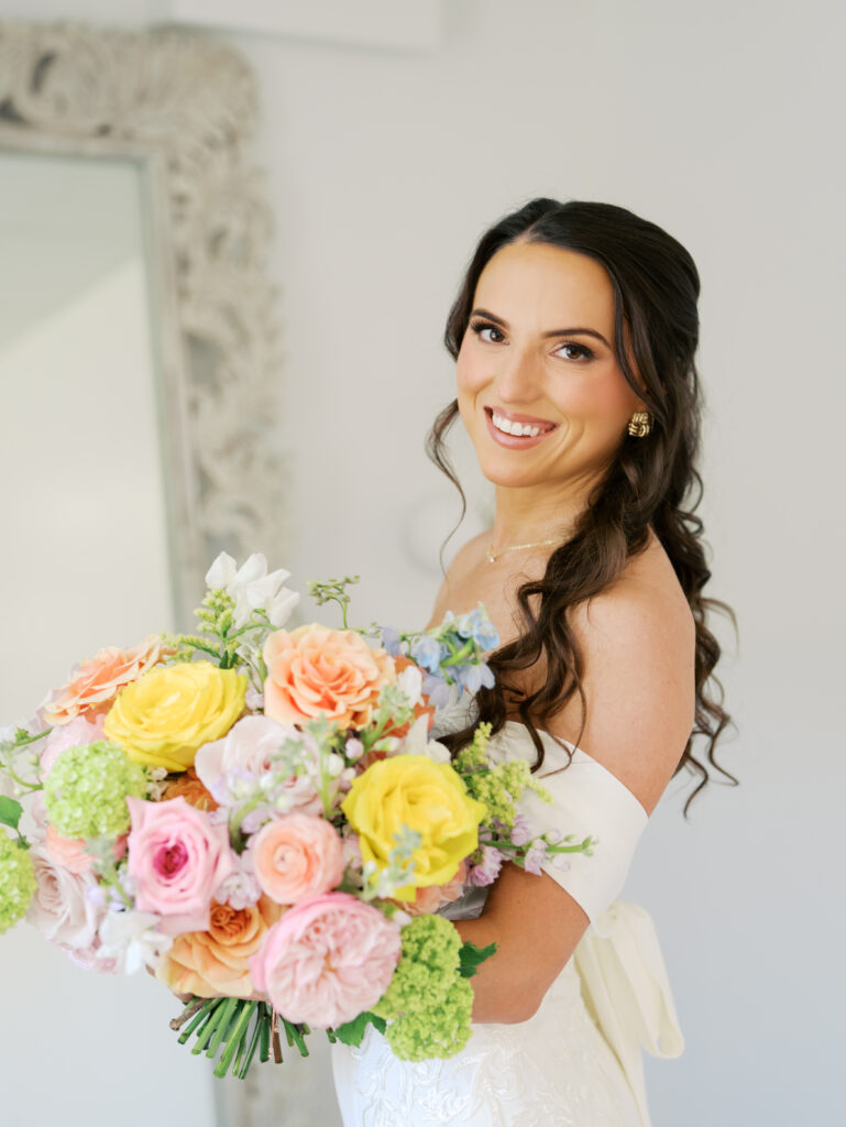 modern timeless and elegant wedding photos in texas
