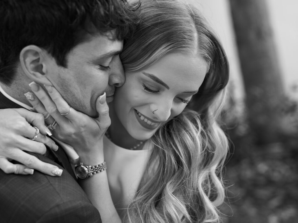 Elegant Houston Engagement Photos in Boulevard Oaks