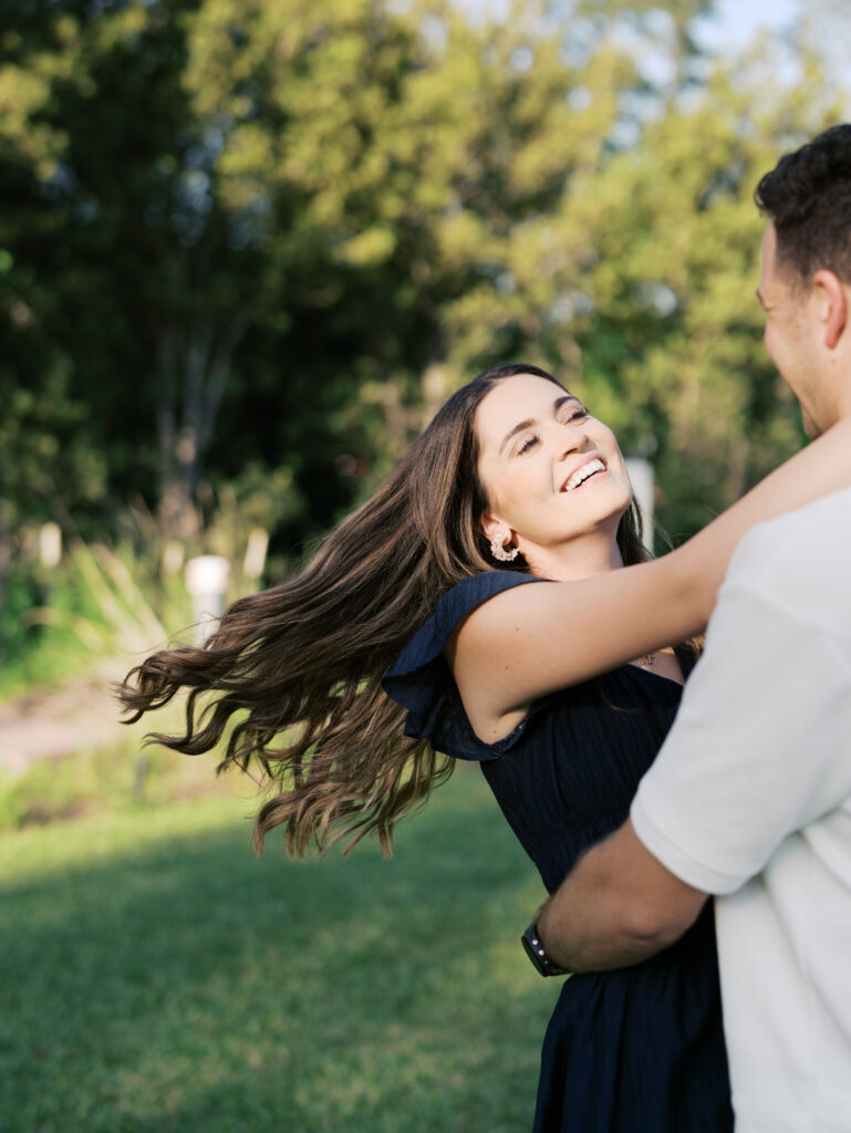 candid engagement photo poses outdoors
