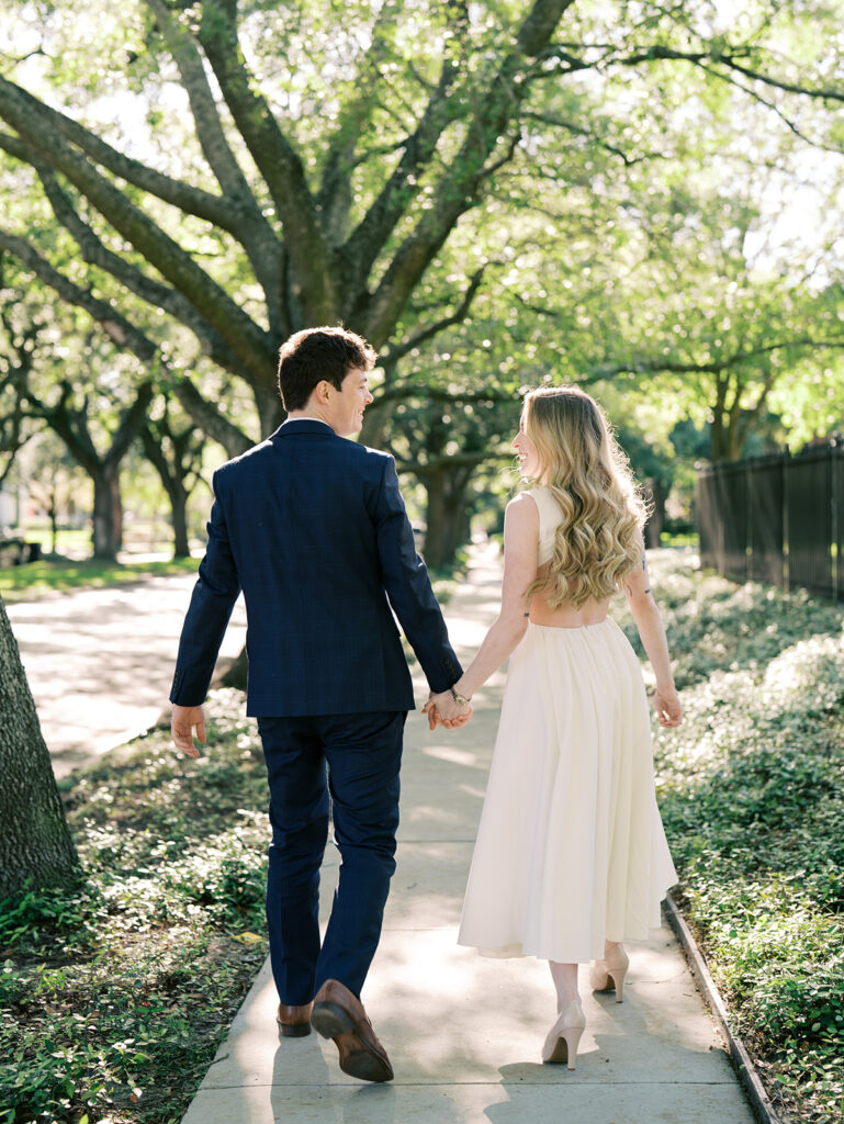 Elegant Houston Engagement Photos in Boulevard Oaks