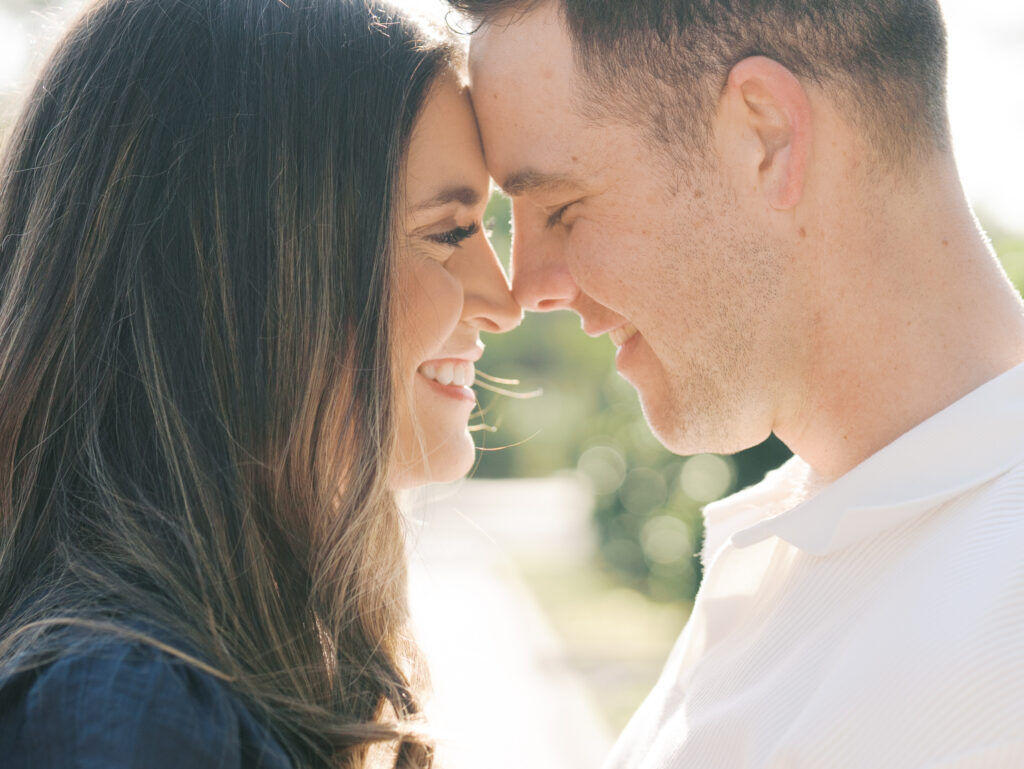 film inspired couple photo ideas outdoors