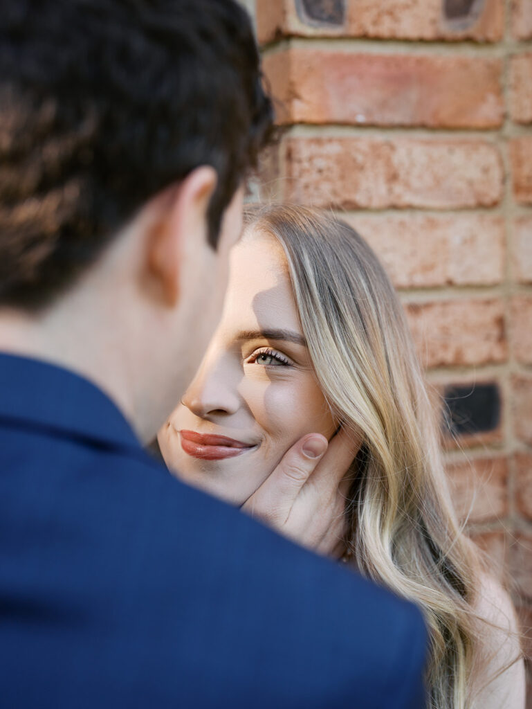 Elegant Houston Engagement Photos in Boulevard Oaks