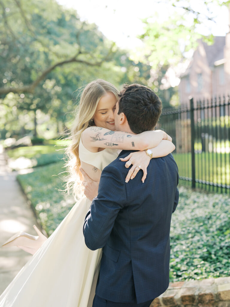 outdoor couple photos candid and romantic