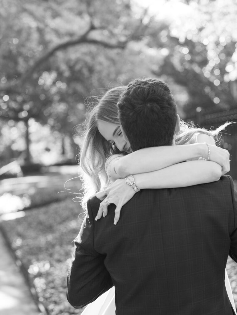 Elegant Houston Engagement Photos in Boulevard Oaks