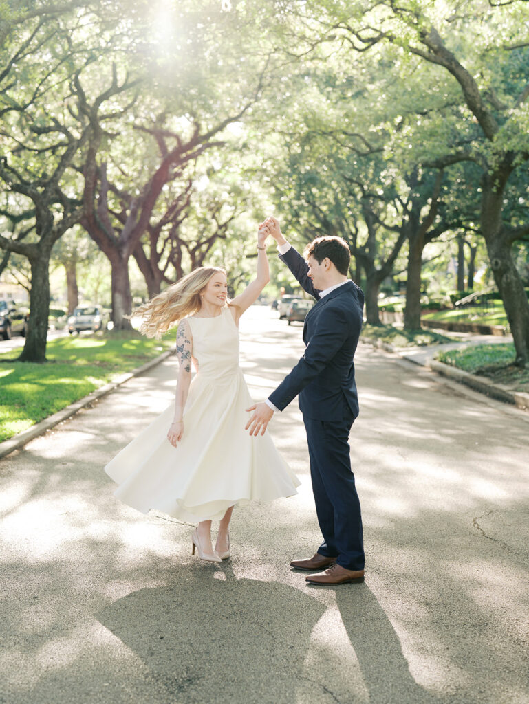 outdoor couple photos candid and romantic