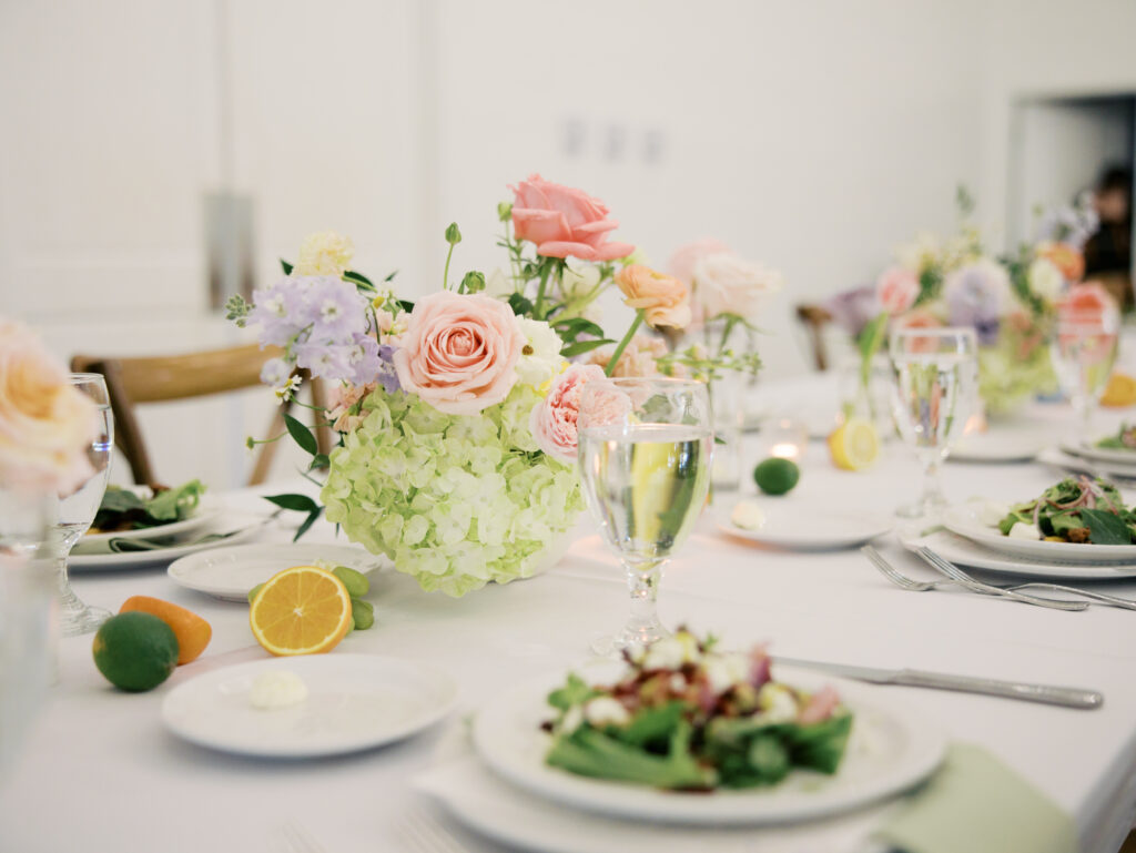 spring wedding decor tablescapes