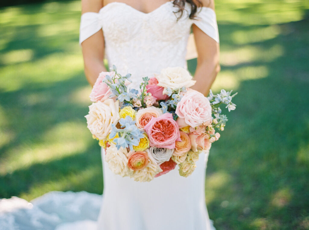 outdoor texas wedding photos in the woodlands houston wedding photographer