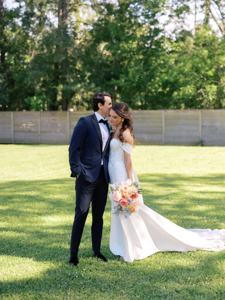 timeless and modern wedding portraits with bride and groom