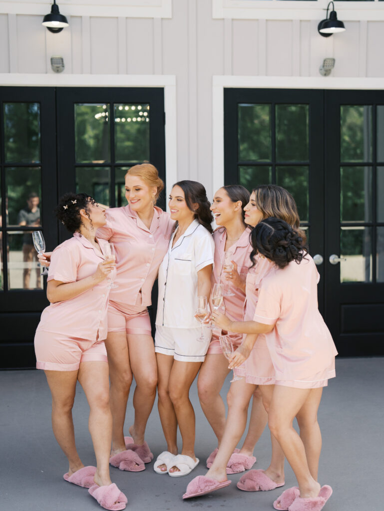 getting ready wedding photos in texas