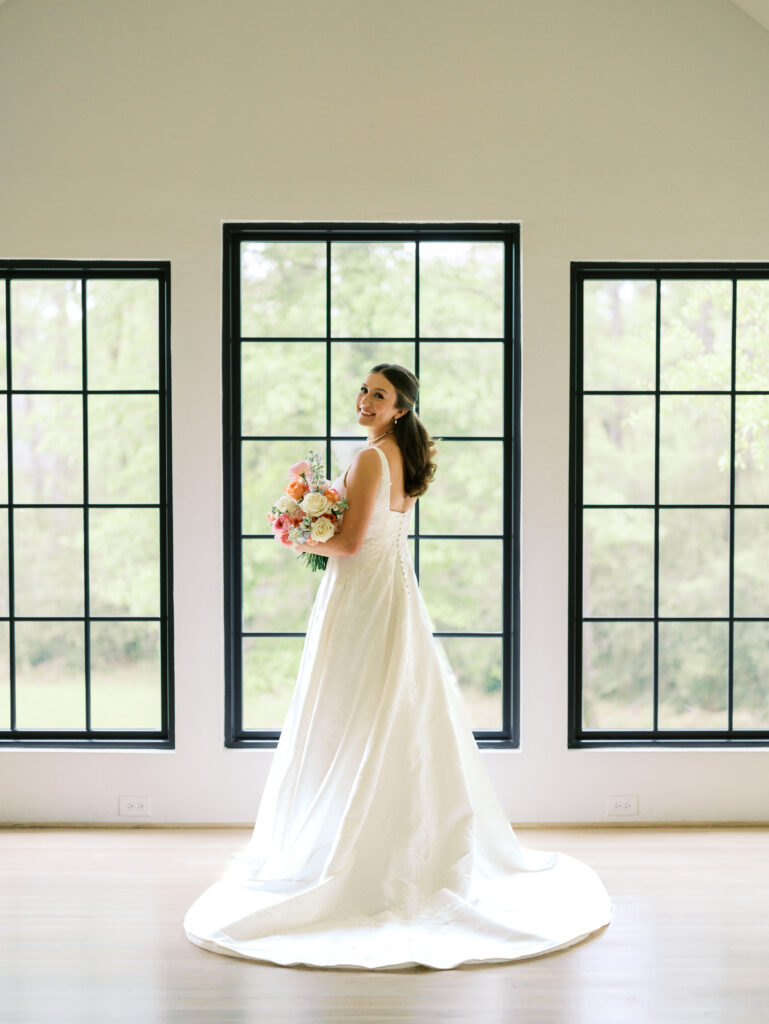 Lizzie's Bridal Photoshoot in Full Spring Bloom