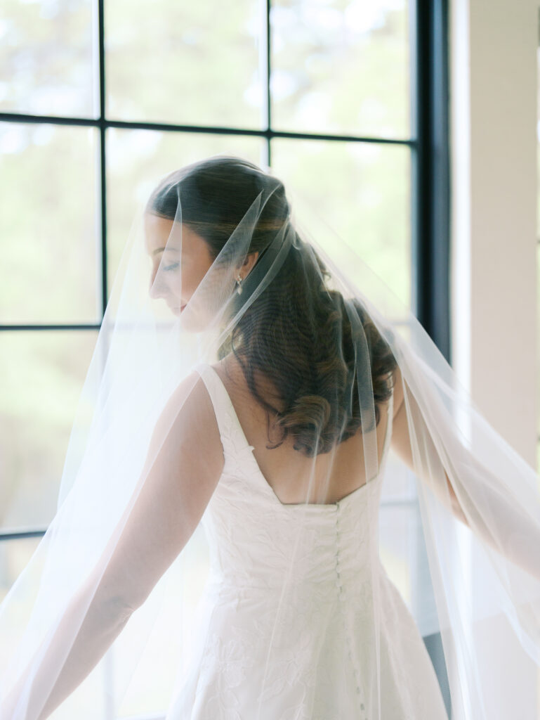 documentary style wedding photos in dallas texas