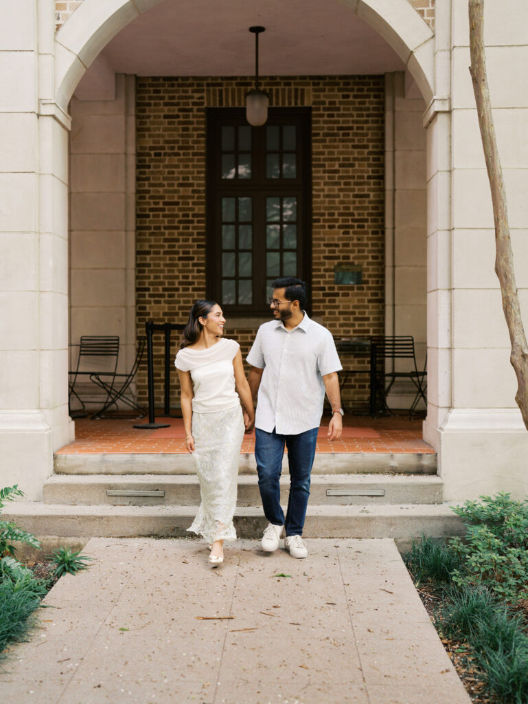 romantic couples photography in texas outdoors