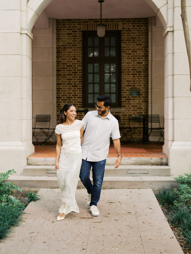 romantic couples photography in texas outdoors