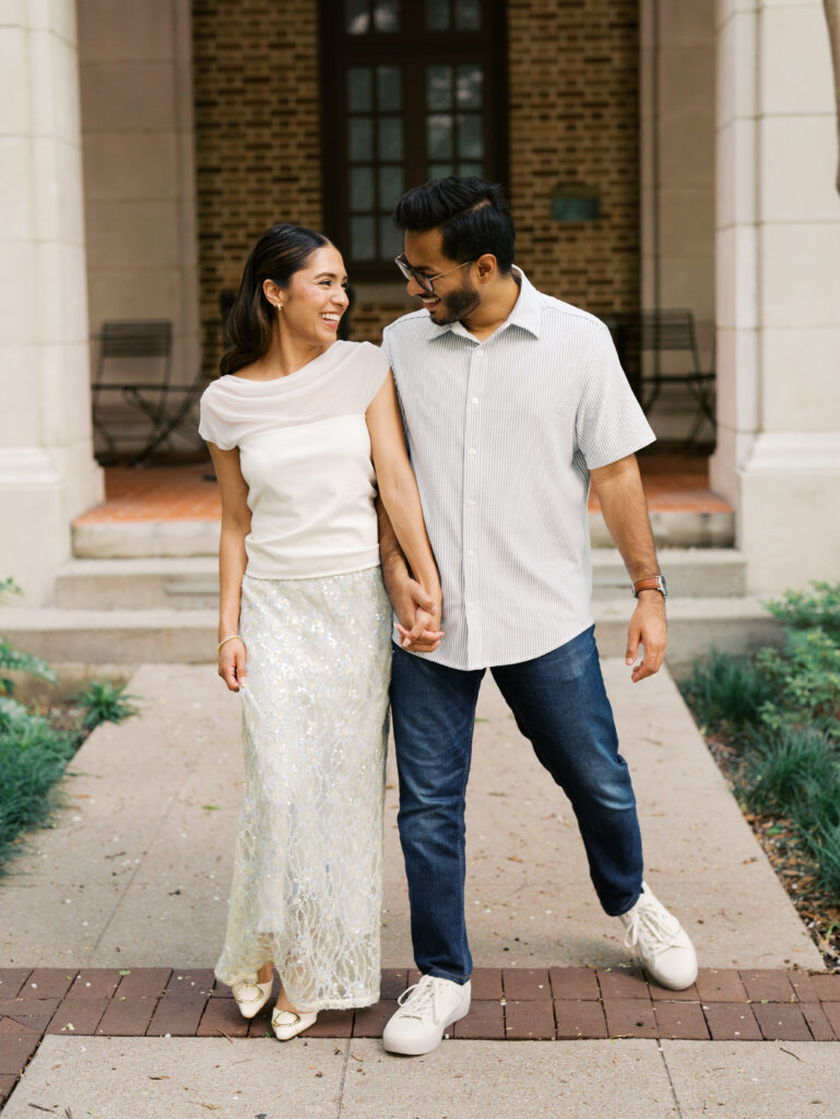 romantic couples photography in texas outdoors
