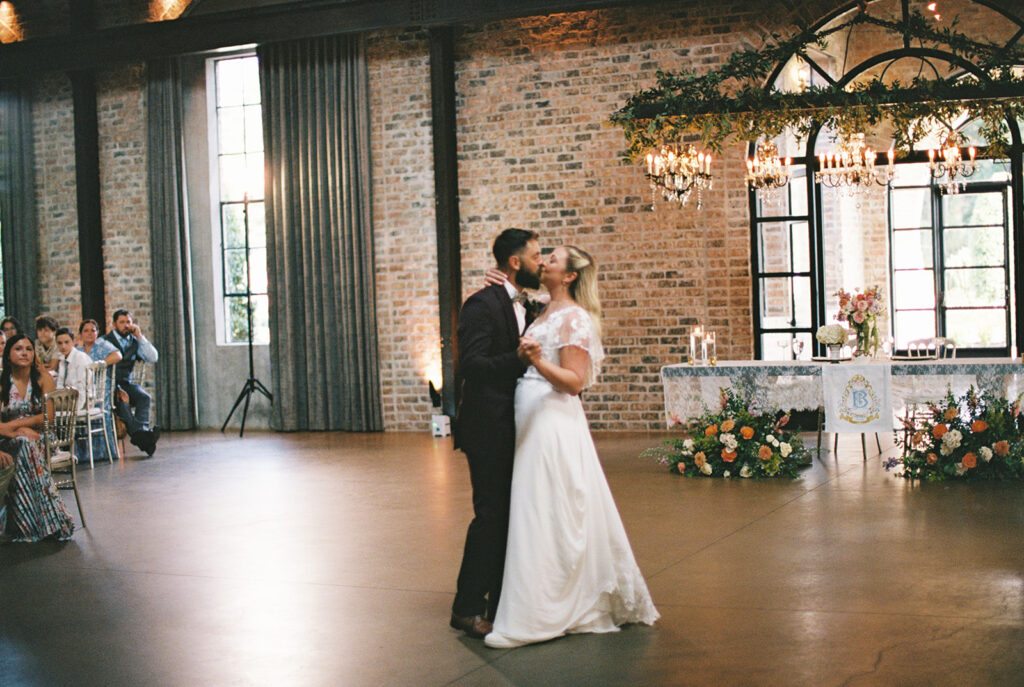 elegant and timeless wedding decor for an indoor reception