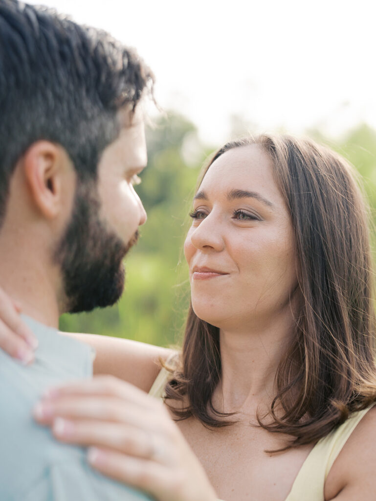 romantic couple photos in the park in houston
