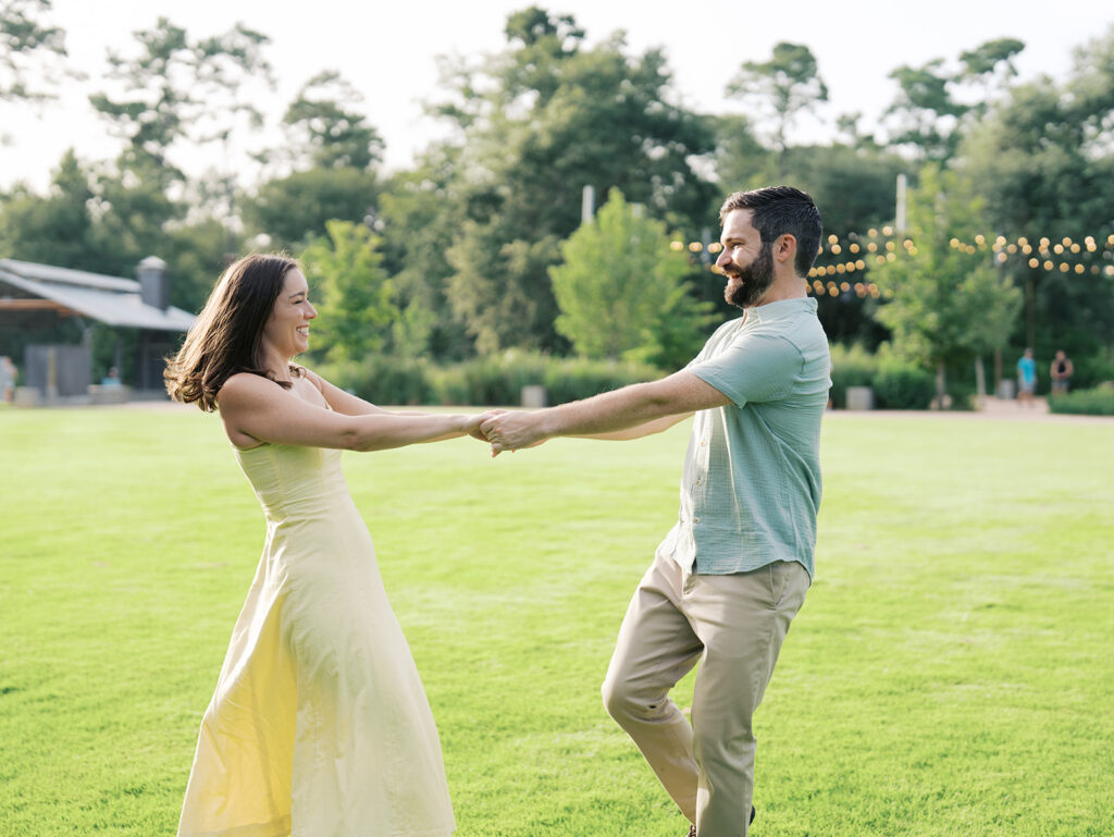 Outdoor Engagement Photos in Houston with Meagan and Landon