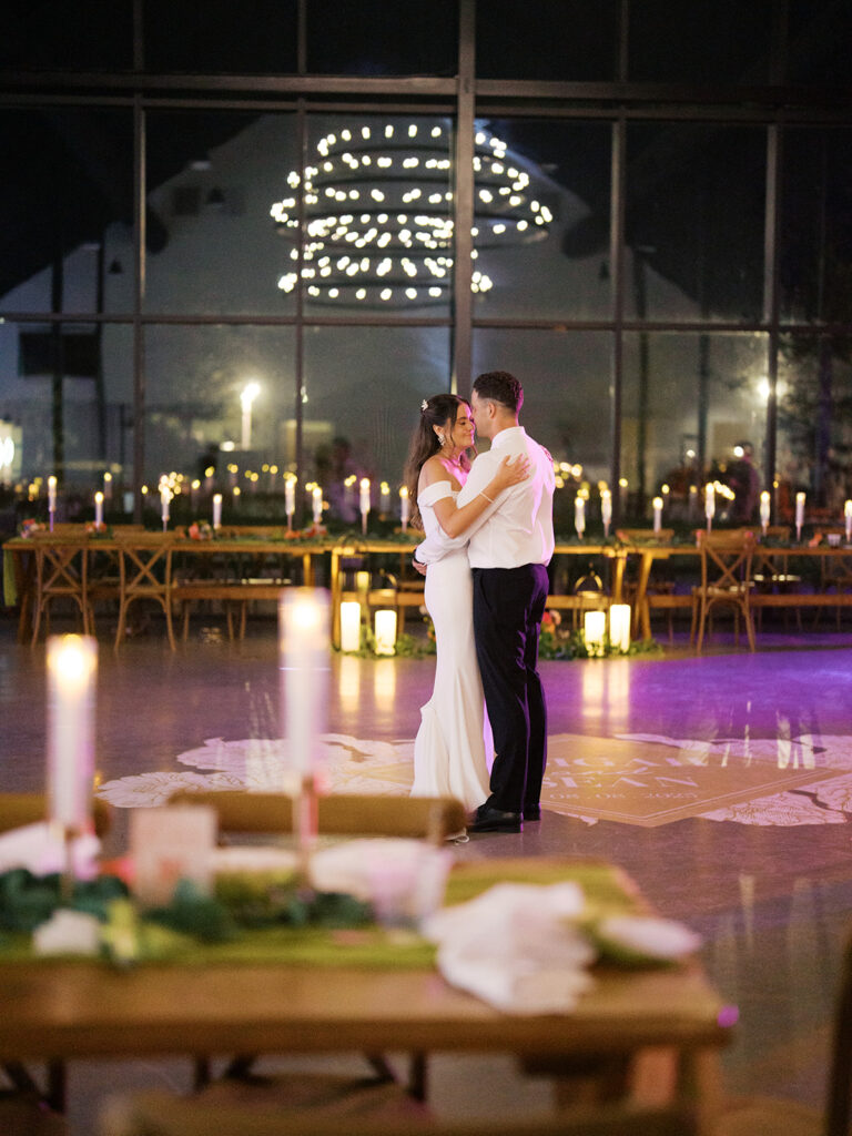 bride and groom first dance
