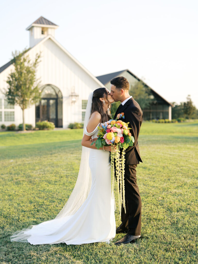 A Christ-Centered Love Story at One the Top Wedding Venues in Texas