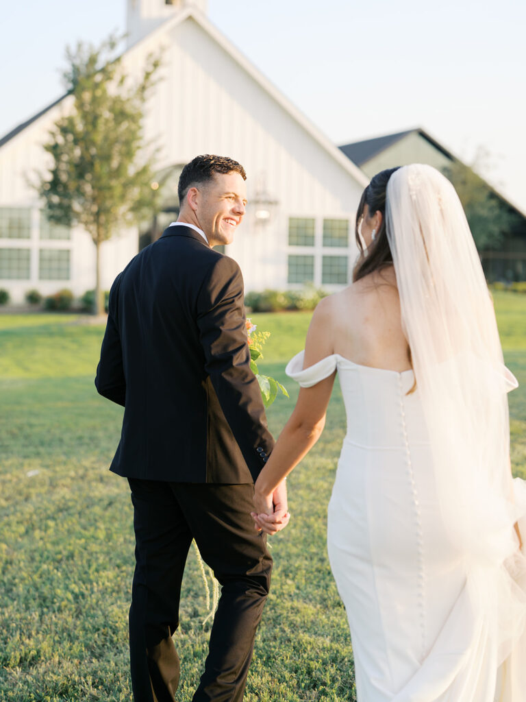 bride and groom wedding photos at camp hosea in houston texas