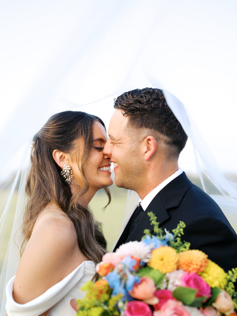 timeless bride and groom photos outdoors