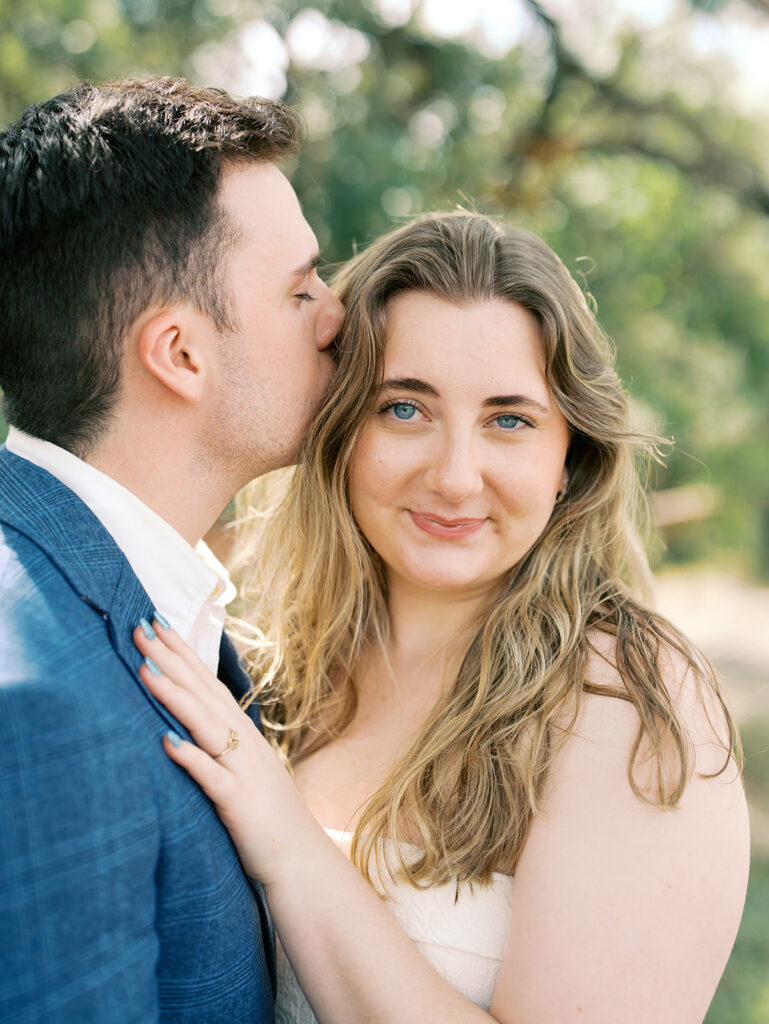 romantic and timeless couple photos outdoors in austin texas