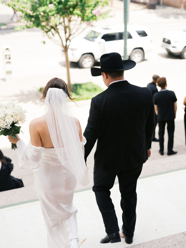 A Houston Courthouse Elopement For a Timeless, Intimate Love Story