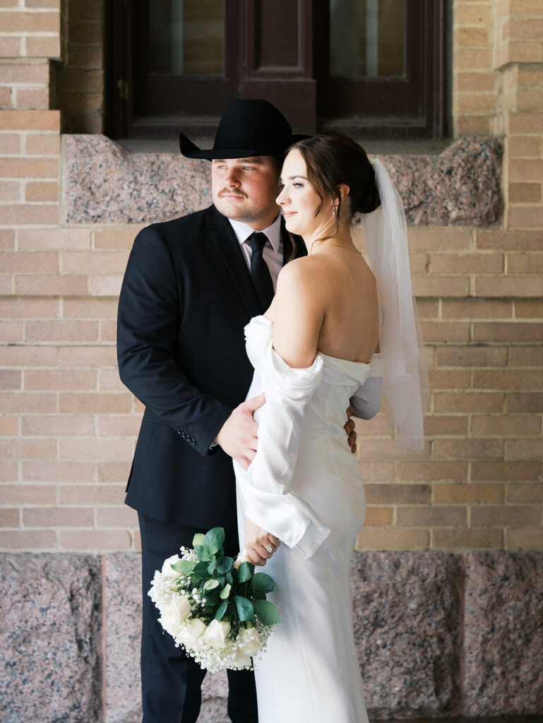 vintage and timeless bride and groom portraits