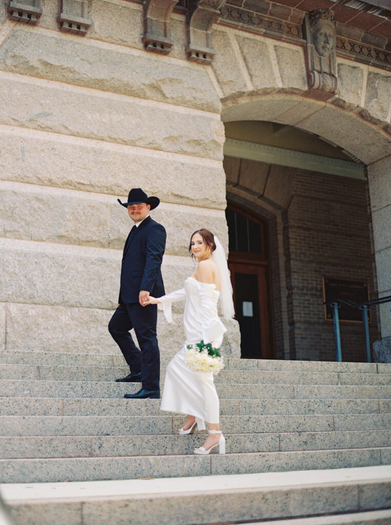 vintage and timeless bride and groom portraits