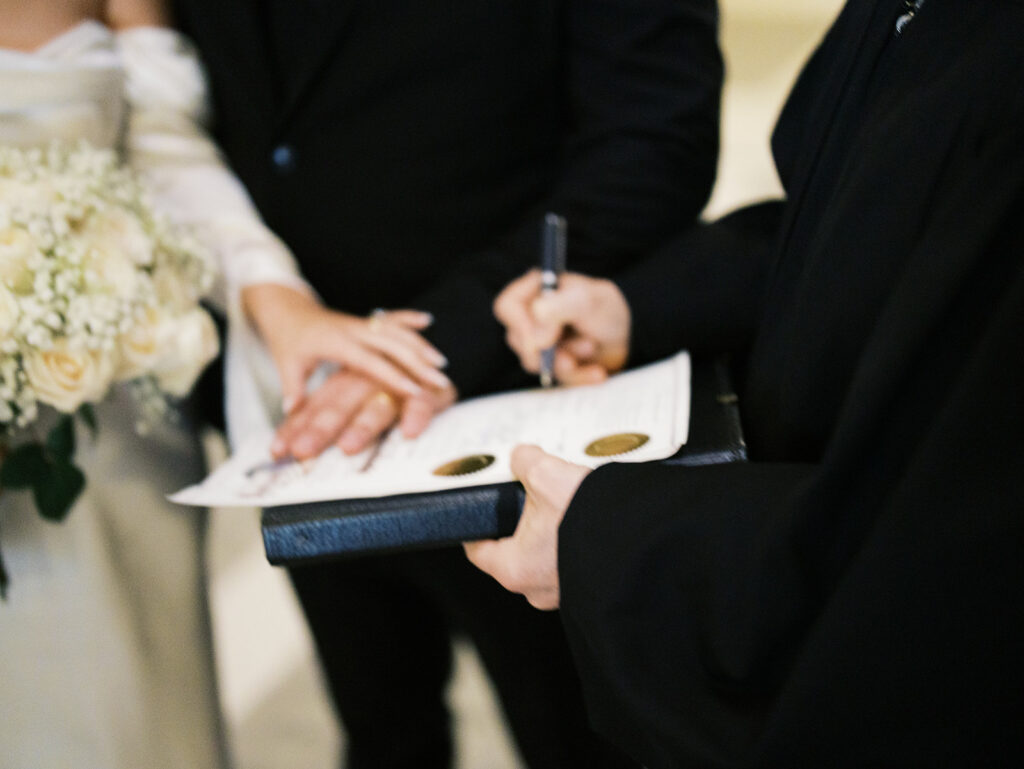 A Houston Courthouse Elopement For a Timeless, Intimate Love Story