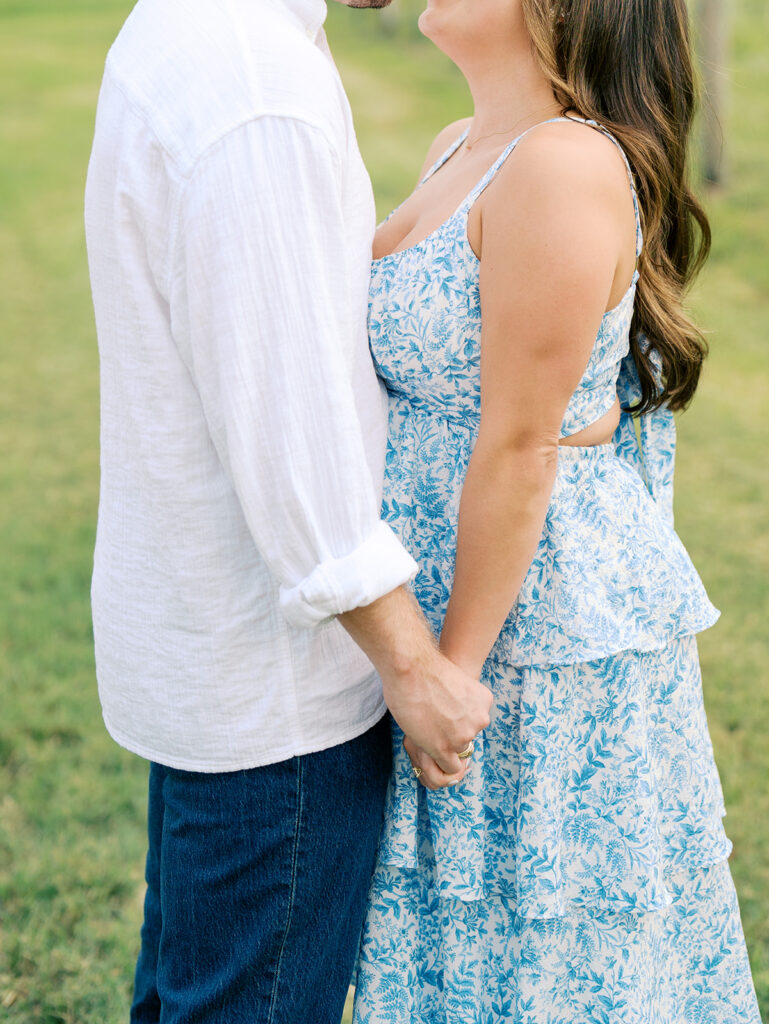 romantic houston engagement pictures outdoors