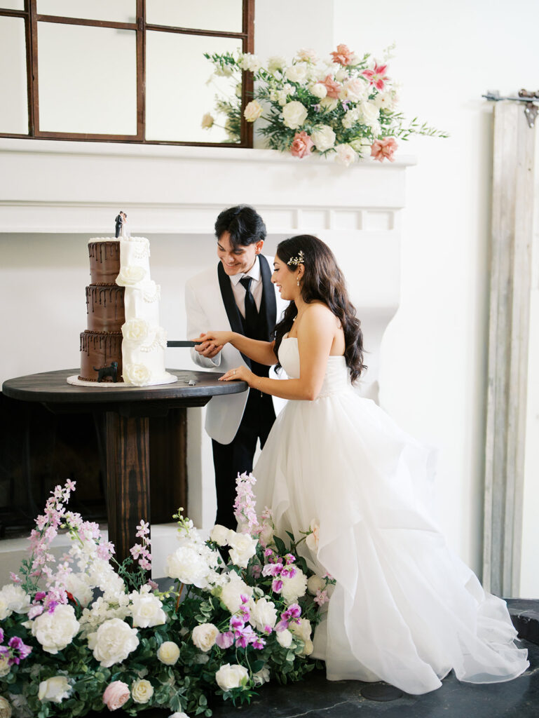 cocktail hour and reception photos at the windrow events indoor space